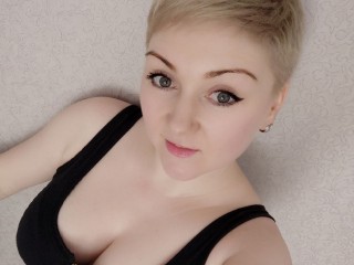 Blond_Pearl on Streamate