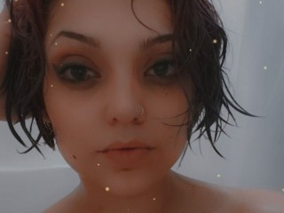 GoddessPeachesCream