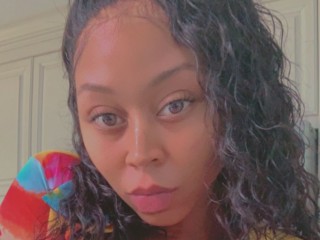 Shesluvless