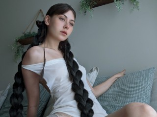 Ariaroe's Cam show and profile