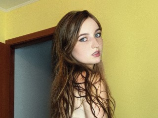 ViolettaAn on Streamate