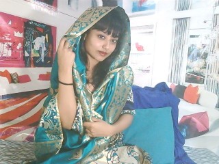 Picture of sexy camgirl model IndianTreasures
