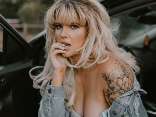 Picture of sexy camgirl model thebewitchingbunny
