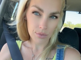 Chat with RavenRaeXO live now!