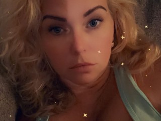 Thedominantblonde