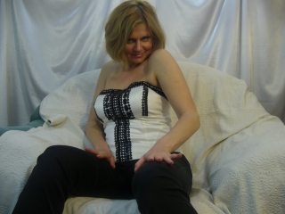 HornyJuicyNiceWetSexyPussy