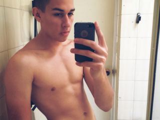 1SexyBoyLatino