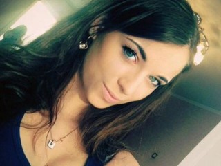 Noliana_Hot