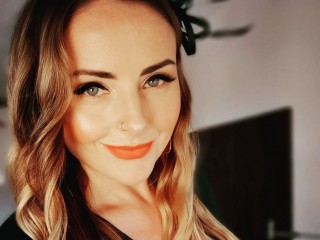 Emmaaaa's Cam show and profile