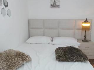 Gina_Lane