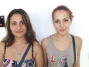 1HotGirlCouple