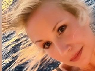 LisaisLuscious Nude on Live Sex Cam Girl & Webcam Chat | Jerkmate