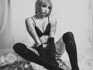 AlejandraPage Se Desnuda en Vivo, Webcam Chica y Chat de Sexo ...