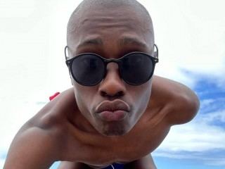 kingtshepo's profile picture – Girl on Jerkmate