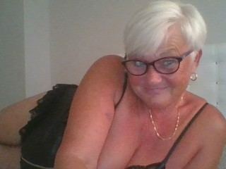 SueSinner Nude on Live Sex Cam Girl & Webcam Chat | Jerkmate