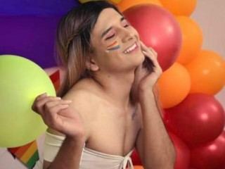 roxxanabigcock Cam Profile: Live Sex Chat w/ Nude Trans Models ...