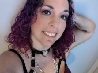 MistressNeonMarie live cam