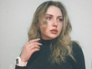 SelenaVoss Nude on Live Sex Cam Girl & Webcam Chat | Jerkmate