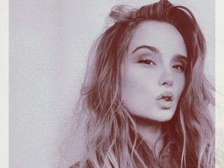 Strangers Cams (50,000+ Nude Girls) Free Live Sex & Adult Chat ...