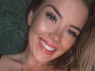 ScottishRedHeadMILF Se Desnuda en Vivo, Webcam Chica y Chat de ...
