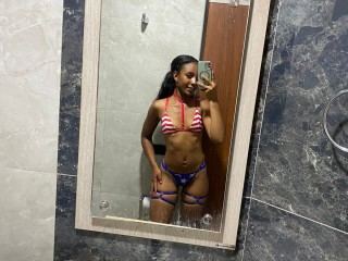 isabellanasam's profile picture – Girl on Jerkmate
