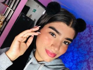 Mia_petitt profile