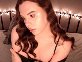 SerenaShieldsT Live Porn Model Profile