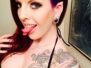 penny_poison's profile picture – Girl on Jerkmate