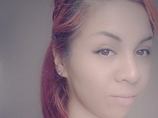 Hotload92 webcam girl as a performer. Gallery photo 2.