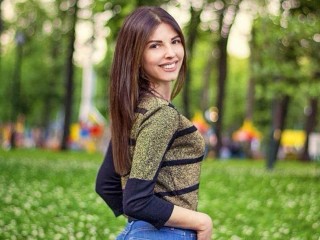 KristinaSexxy webcam girl as a performer. Gallery photo 3.