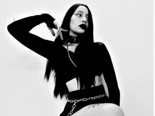 Artemmisa webcam girl as a performer. Gallery photo 1.