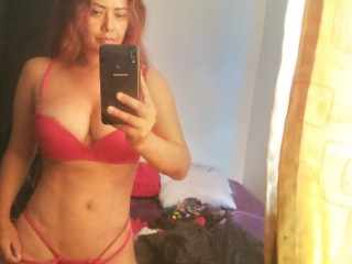 Lunytaxxx_hot webcam girl as a performer. Gallery photo 1.