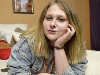 CatherinePearson webcam girl as a performer. Gallery photo 1.