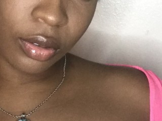 AshleyPeach webcam girl as a performer. Gallery photo 2.