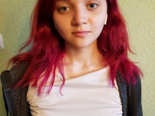 KimDunbar webcam girl as a performer. Gallery photo 1.