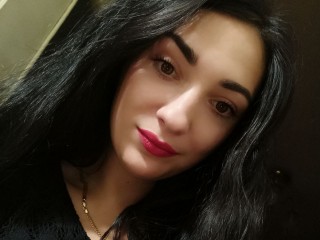 Nina_22 webcam girl as a performer. Gallery photo 1.