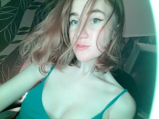 StefaniaRay webcam girl as a performer. Gallery photo 8.