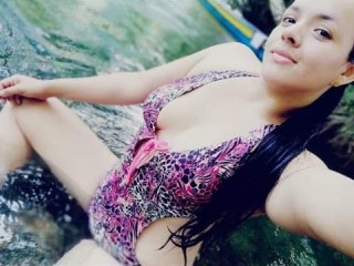 Carla_Moon webcam girl as a performer. Gallery photo 1.