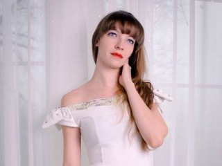 ChristalKriss webcam girl as a performer. Gallery photo 1.