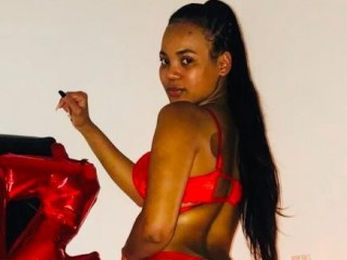 LiaCoopeer webcam girl as a performer. Gallery photo 1.