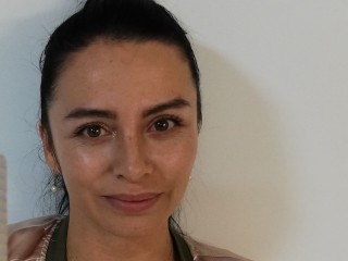 NadyaSylvest webcam girl as a performer. Gallery photo 1.