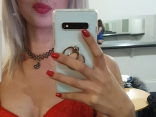 NAWTYNiKkiXXX webcam girl as a performer. Gallery photo 3.