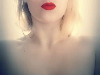 DouceurLactee webcam girl as a performer. Gallery photo 1.