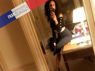 Tevi webcam girl as a performer. Gallery photo 5.