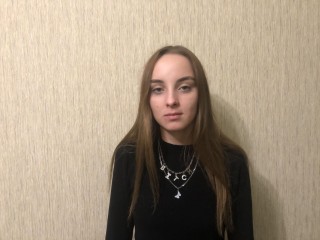 AstoriyaFlous webcam girl as a performer. Gallery photo 1.