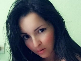 catsweett webcam girl as a performer. Gallery photo 2.