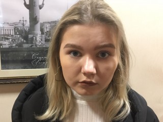 MOLLY_LOLY webcam girl as a performer. Gallery photo 1.