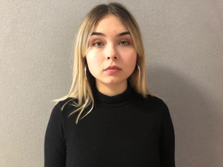 AmeliaAnAdrian webcam girl as a performer. Gallery photo 1.