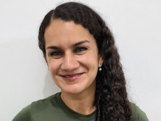 CarineGolden webcam girl as a performer. Gallery photo 1.