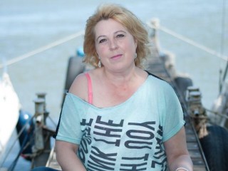 ZinaROOM webcam girl as a performer. Gallery photo 2.